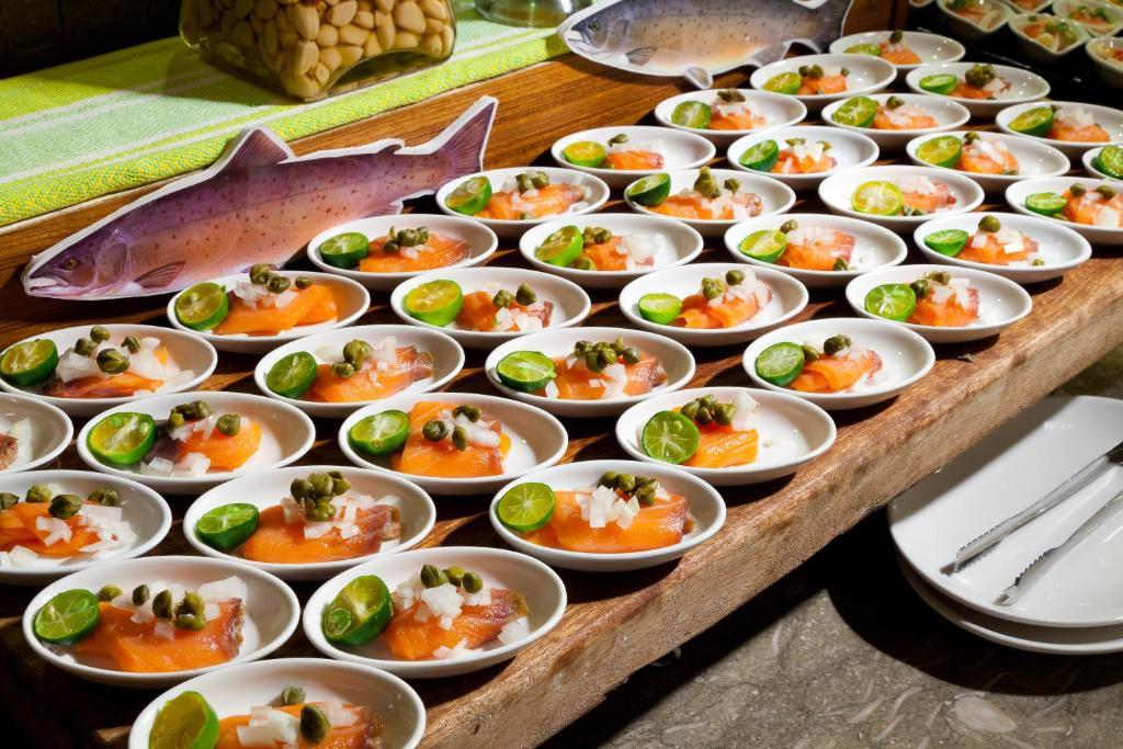 Hotel Royal Chihpin Wenquan Esterno foto Bicol Express