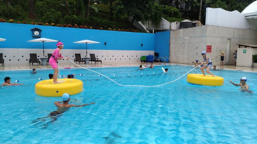 Hotel Royal Chihpin Wenquan Esterno foto The swimming pool at the resort