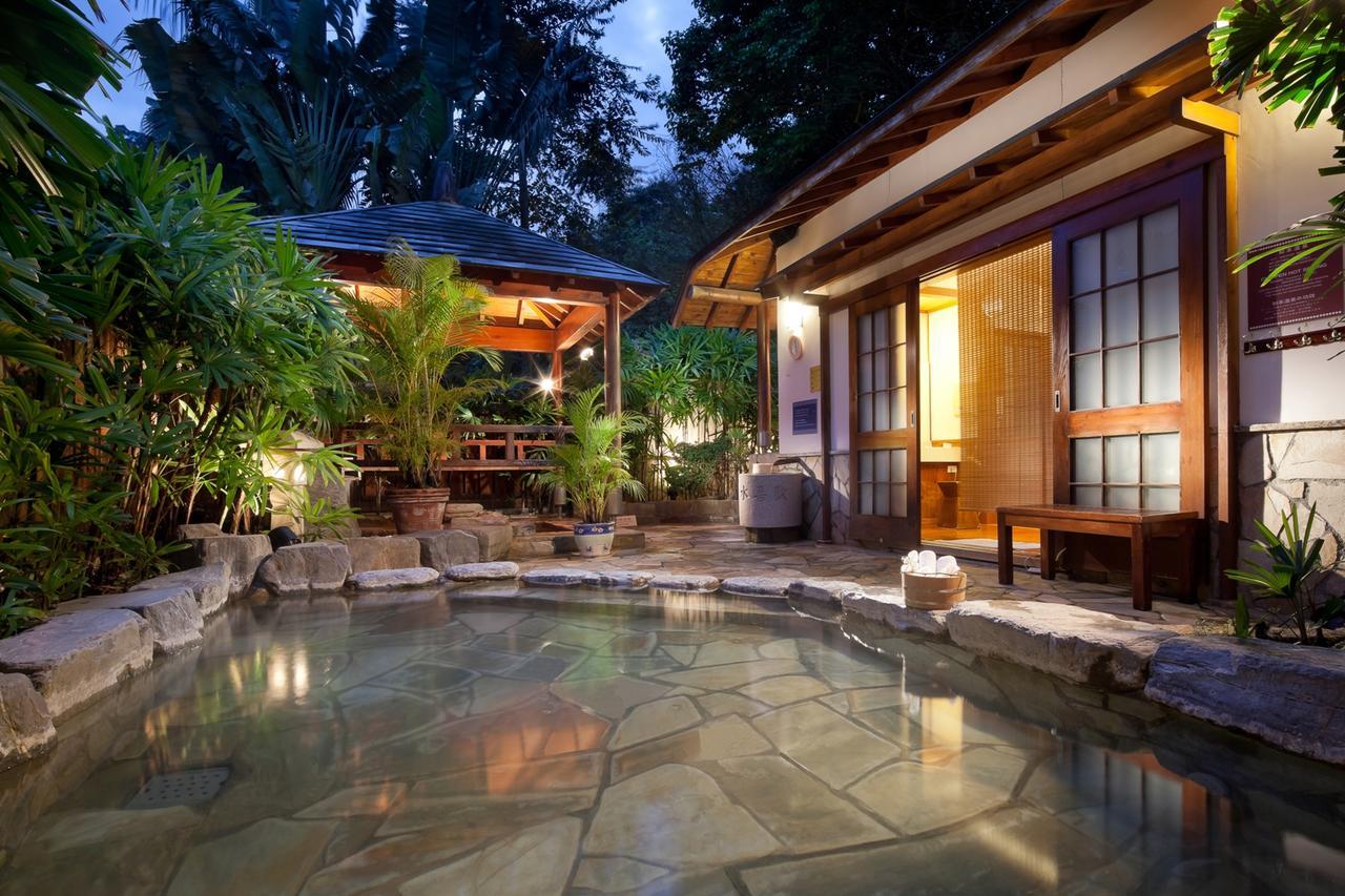 Hotel Royal Chihpin Wenquan Esterno foto A private onsen